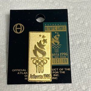 NEW VTG 1996 Atlanta Olympics Torch 100 Year Flame Gold Tone Lapel Hat Bag Pin